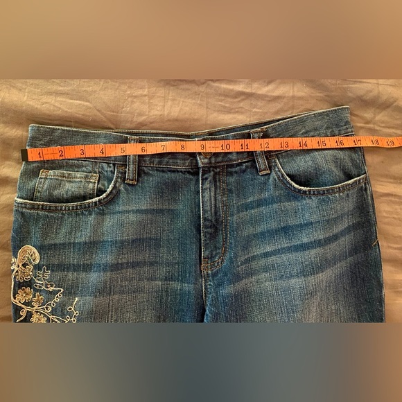 Lauren Jeans Co. Premium Floral Embroidered Jeans SZ 10 - Picture 8 of 8